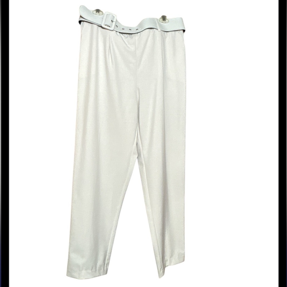 C bye ONE pull on tapered leg pants size large NWT